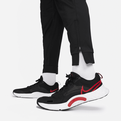 Nike Totality vielseitige Hose mit schmal zulaufender Passform und für Herren