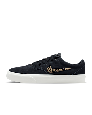 Женские кроссовки Nike Charge Suede SE
