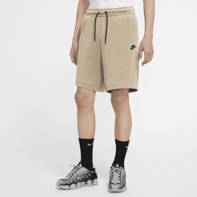 Nike Sportswear Tech Fleece Herenshorts. Nike BE