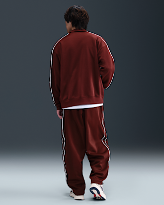 Nike Sportswear Club