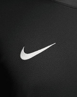 Liverpool FC 2024/25 Stadium 客場