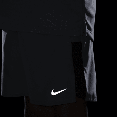 กางเกงเทรนนิ่งขาสั้นเด็กโต Nike Dri-FIT Challenger (ชาย)