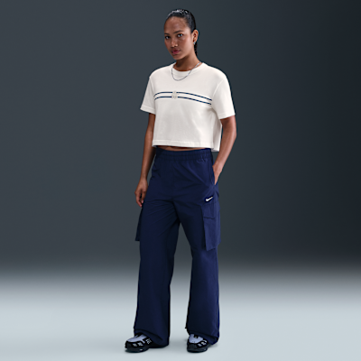 Nike Sportswear Club Women's Loose Cropped T-Shirt