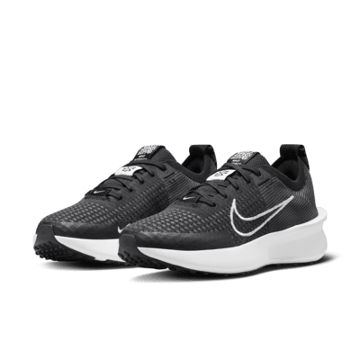 Tenis de correr en pavimento para mujer Nike Interact Run