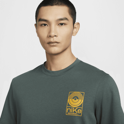 Nike Primary Studio '72 Men's Dri-FIT Short-Sleeve Versatile Top