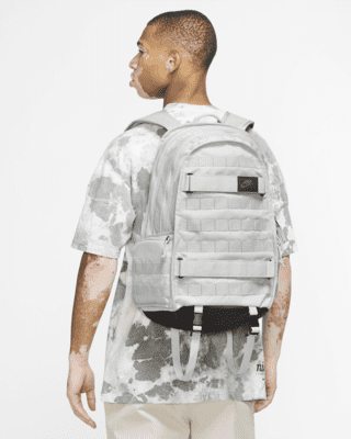 NIKE公式】ナイキ スポーツウェア RPM バックパック (26L).オンライン 
