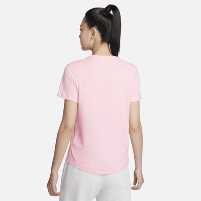 Nike Sportswear Club Essentials Women's T-Shirt. Nike VN