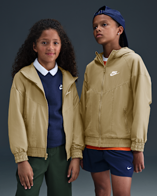 Детская куртка Nike Sportswear Windrunner Big Kids' Hooded Repel для бега