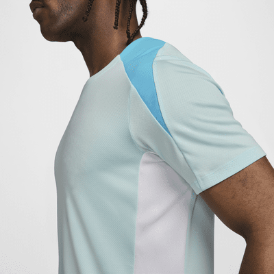 Haut de foot à manches courtes Dri-FIT Nike Strike pour homme