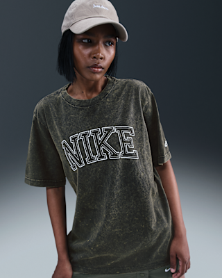 Женская футболка Nike Sportswear Classics Loose