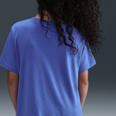 Nike Sportswear Older Kids' T-Shirt