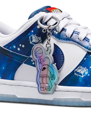 Nike Dunk 低筒鞋 x 樂高® 系列