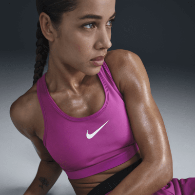 Brassière de sport réglable non rembourrée Nike Swoosh High Support pour femme