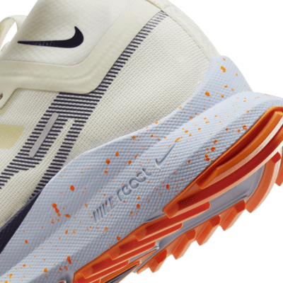 Nike Pegasus Trail 4 GORE-TEX Su Geçirmez Arazi Tipi Erkek Koşu Ayakkabısı