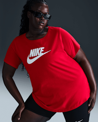 Женская футболка Nike Sportswear Essentials Logo (Plus Size)