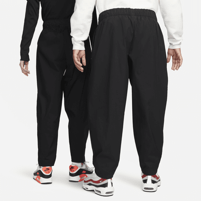 Nike Sportswear Essential Women's High-Rise Curve Trousers. Nike UK