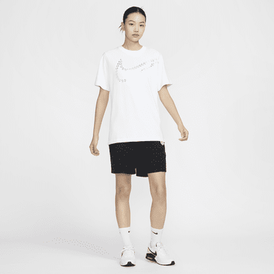 เสื้อยืดผู้หญิงมีกราฟิก Nike Sportswear Premium Essential