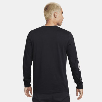 Nike Sportswear Men's Long-Sleeve T-Shirt