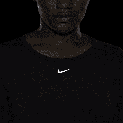 Playera de manga larga de ajuste estándar para mujer Nike Dri-FIT UV One Luxe
