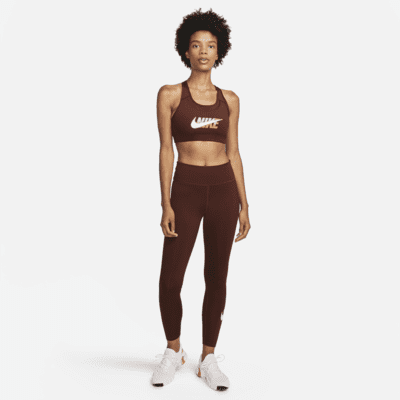 Bra deportivo sin almohadilla con gráfico de media sujeción para mujer Nike Swoosh Icon Clash