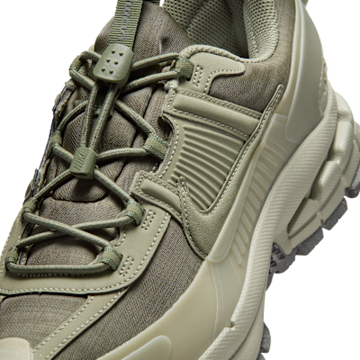 나이키 줌 보메로 롬 남성 신발