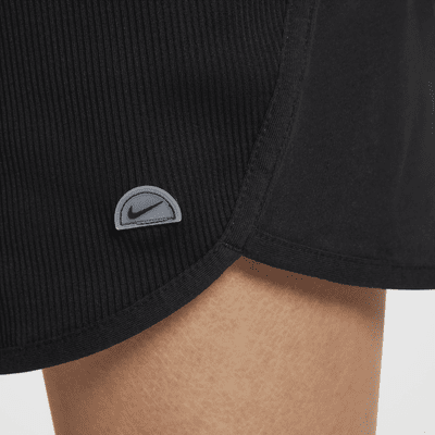 Nike Breezy Dri-FIT Trainingsshorts für Mädchen