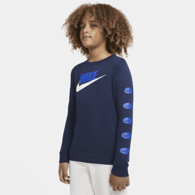 Nike Sportswear Big Kids’ (Boys’) Long-Sleeve T-Shirt