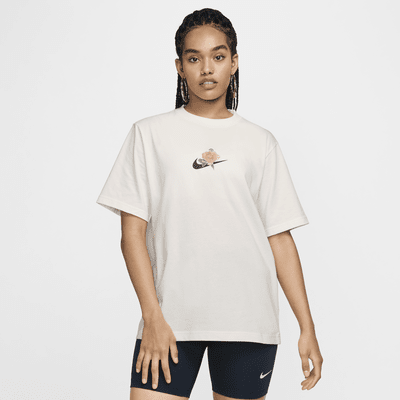 Nike Sportswear Women's Artist Collection Short-Sleeve Graphic T-Shirt ...