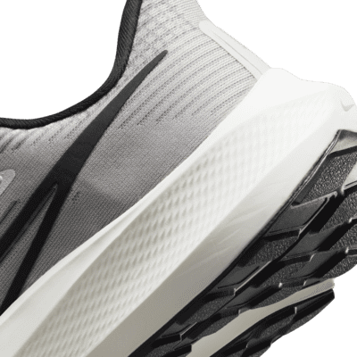 Tenis de correr en pavimento para hombre Nike Pegasus 39
