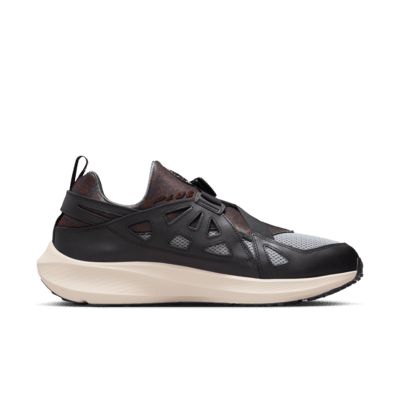 ナイキ エア ハラチ 20Y24 x パタ メンズシューズ