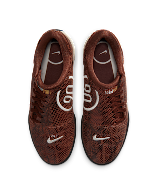 Nike Total 90 SE