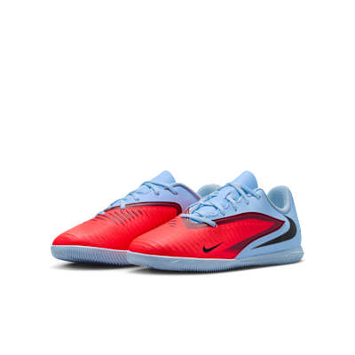 Nike Jr. Phantom 6 Low Club Big Kids' Indoor/Court Soccer Shoes