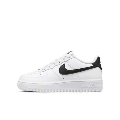 Nike Air Force 1 Older Kids' Shoes