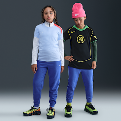 Nike Sportswear Club