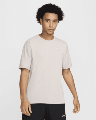 Мужские шорты Nike Solar Chase Dri-FIT ADV Short-Sleeve Top для бега