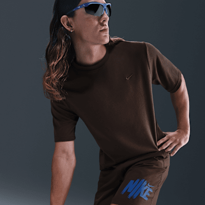 Playera versátil de manga corta Dri-FIT para hombre Nike Primary