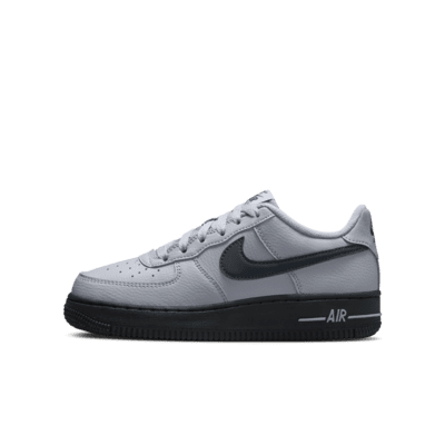 Nike Air Force 1 Older Kids' Shoes