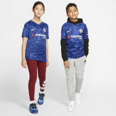 Chelsea FC 2019/20 Stadium Home Older Kids' Football Shirt. Nike AE