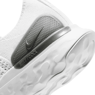 Calzado de running en carretera para mujer Nike React Phantom Run Flyknit 2