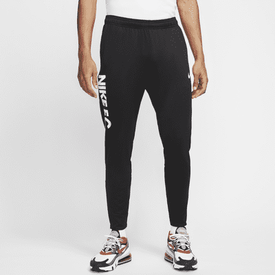 Pantalones de fútbol para hombre Nike Essential. Nike.com
