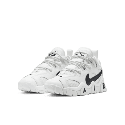 Nike Air Barrage Low Older Kids' Shoe