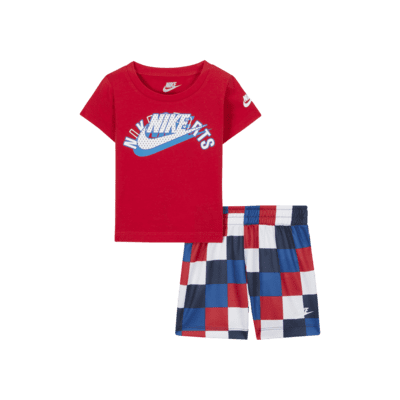 Nike Sportswear Baby (12-24M) T-Shirt and Shorts Set