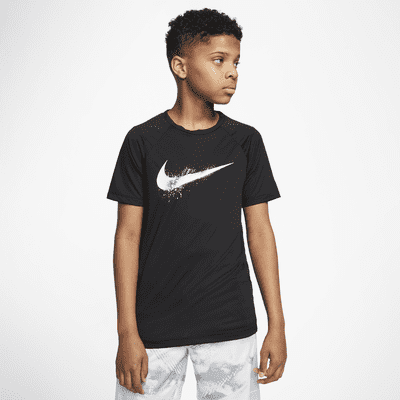 Nike Older Kids' (Boys') Short-Sleeve Graphic Training Top. Nike MY