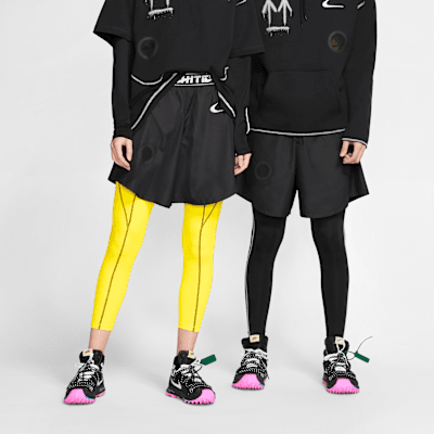 ナイキ x オフホワイト™ ショートパンツ