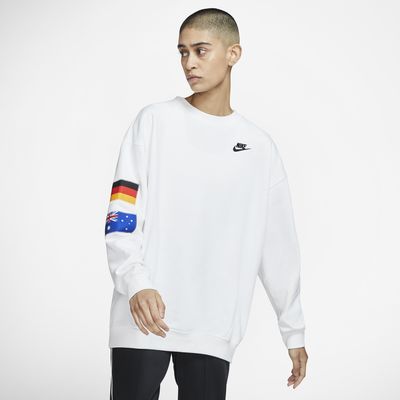 white nike crew neck womens