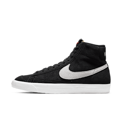 Chaussure Nike Blazer Mid '77 Suede. Nike LU Chaussure Nike Blazer Mid '77 Suede. Nike LU