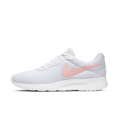 Nike Tanjun Women's Shoe. Nike SE 8+ Shoes Boots With Dress Fashion | Boots, Fashion shoes, Shoes