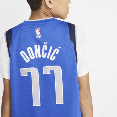 Mavericks Icon Edition Older Kids' Nike NBA Swingman Jersey. Nike DK