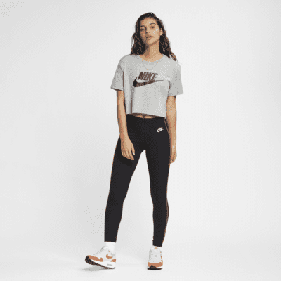 Playera cropped con logotipo para mujer Nike Sportswear Essential