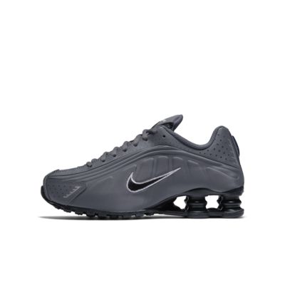 Nike Shox R4 Older Kids' Shoe. Nike LU